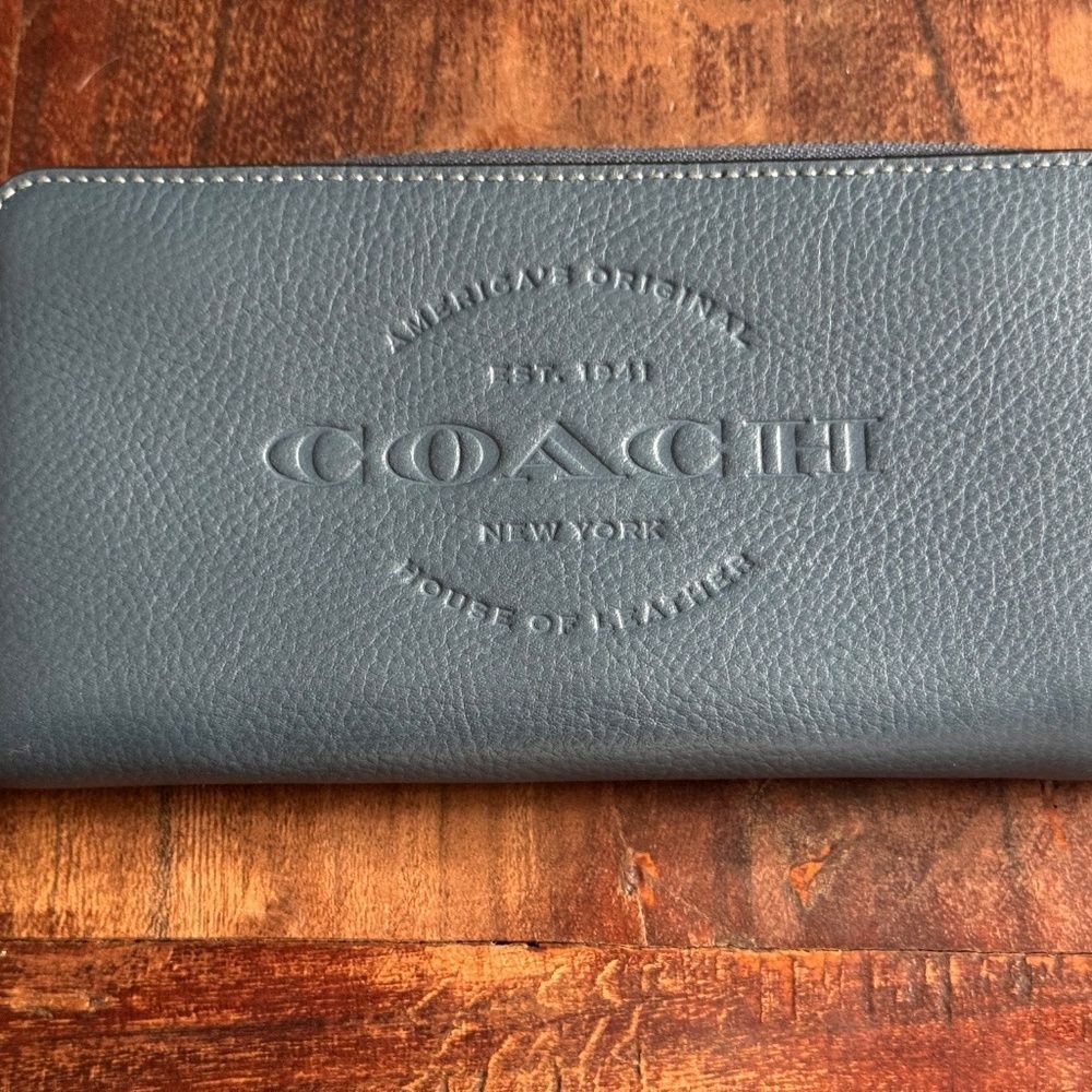 Coach Deep Blue Accordion Long Wallet - Picture 15 of 15
